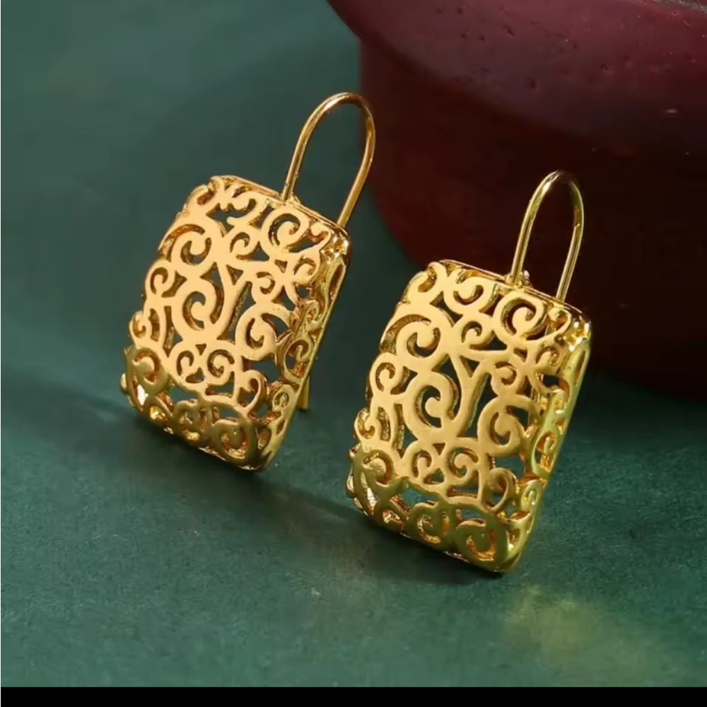 Intricate Gold Filigree Earrings